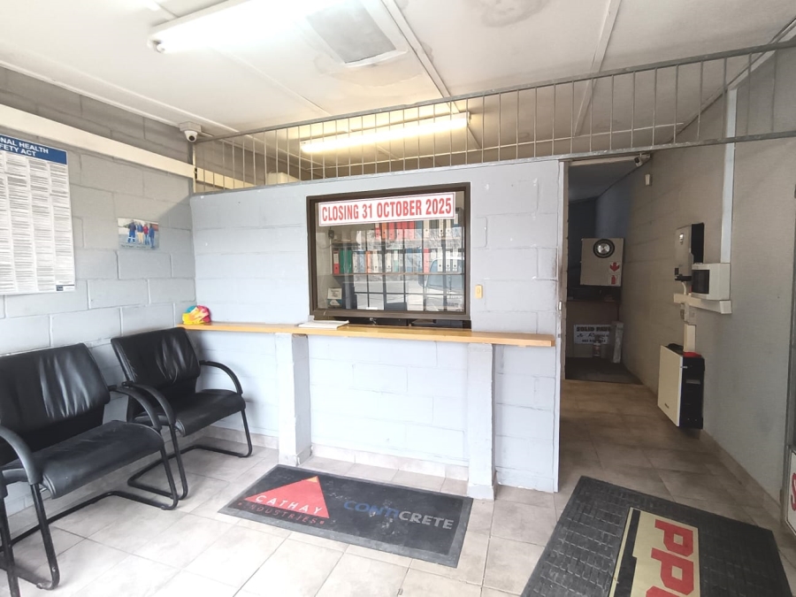 To Let Commercial Property for Rent in Cotswold Eastern Cape